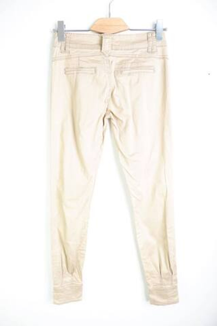 Джинсы песочного оттенка, маркировка М, визуально на 46 размер