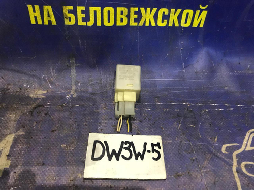 Реле поворотов MAZDA DEMIO 1999