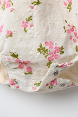 ZARA КОМБИНЕЗОН С ВЫШИВКОЙ «ЦВЕТЫ», ЭКРЮ