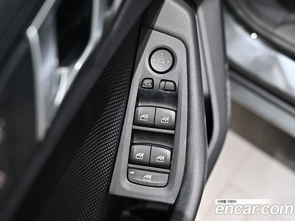 BMW 1 Series (F40) 118d Joy First Editions (06.2020)
