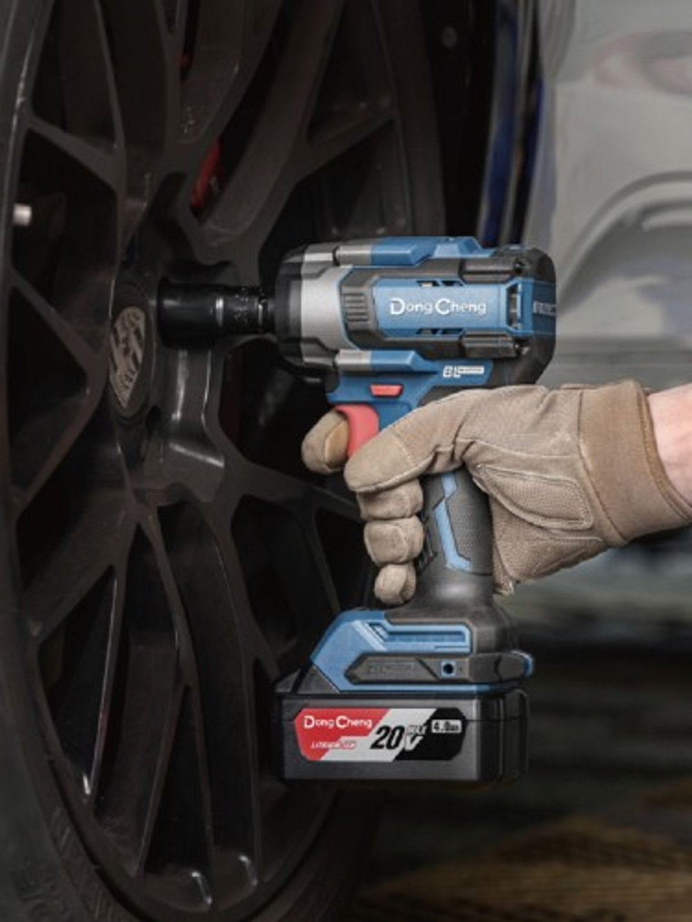 Гайковерт аккумуляторный DongCheng DCPB598 (TYPE EM) АКБ 2х4 Ач, ЗУ 2 А DCPB598(TYPE EM)