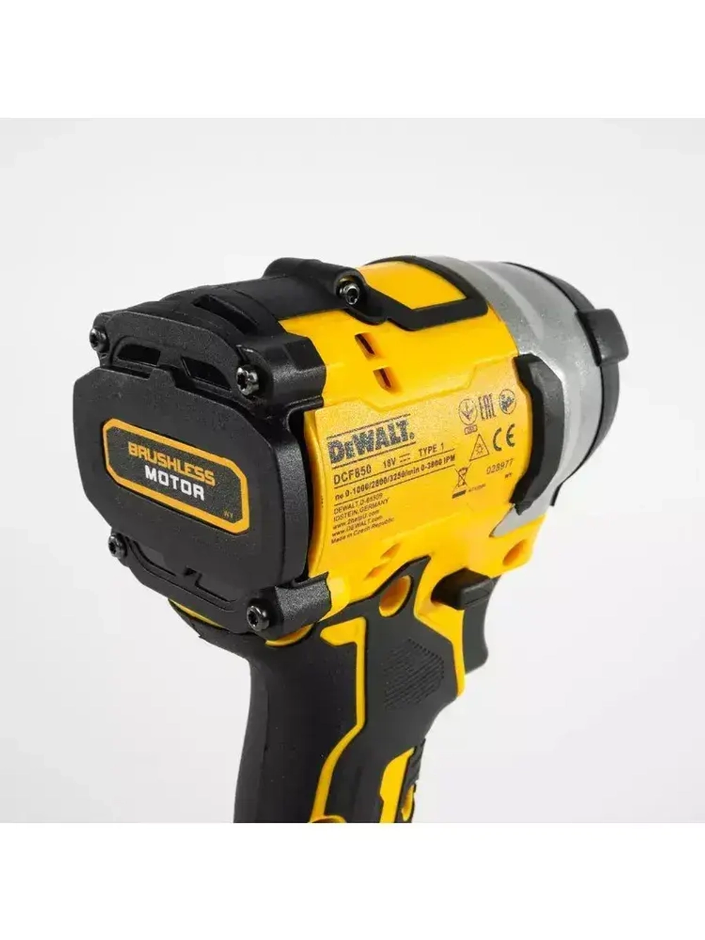 Винтоверт Аккумуляторный Ударный Бесщеточный Dewalt 300HM
