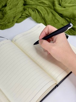 Блокнот А5 линейка 120л на магните чёрный (0586-1)