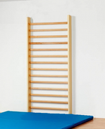 Шведская стенка с частым шагом и круглыми перекладинами