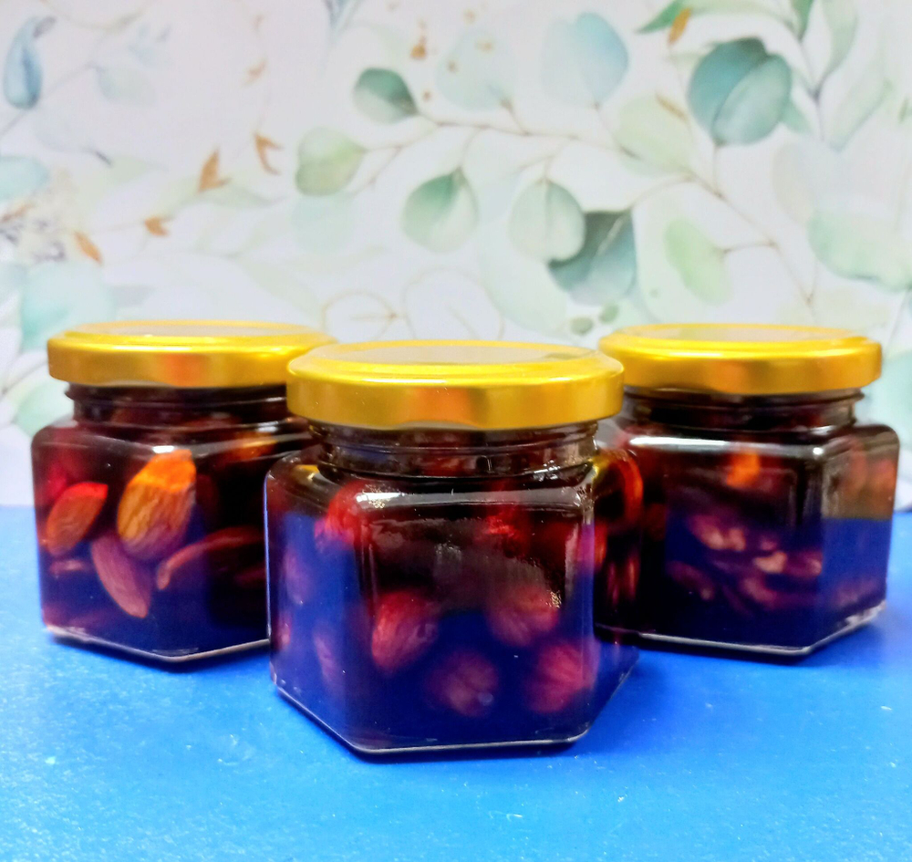 Мёд с орехами "Три орешка" 0,450 гр. (3 баночки по 150 гр.)