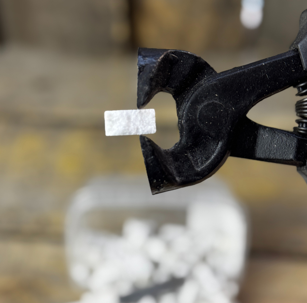 Колотый натуральный камень NS281-1, 350гр