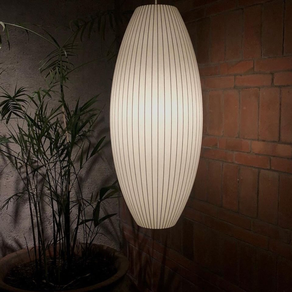 Элегантная форма и благородная фактура создают мягкое, рассеянное освещение и уютную атмосферу🤍