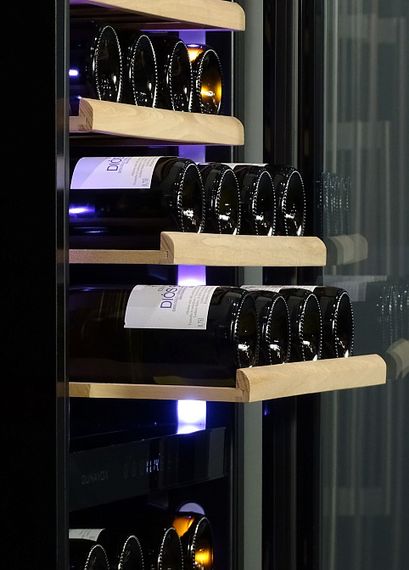 Винный холодильник Dunavox DX-108.330DSS