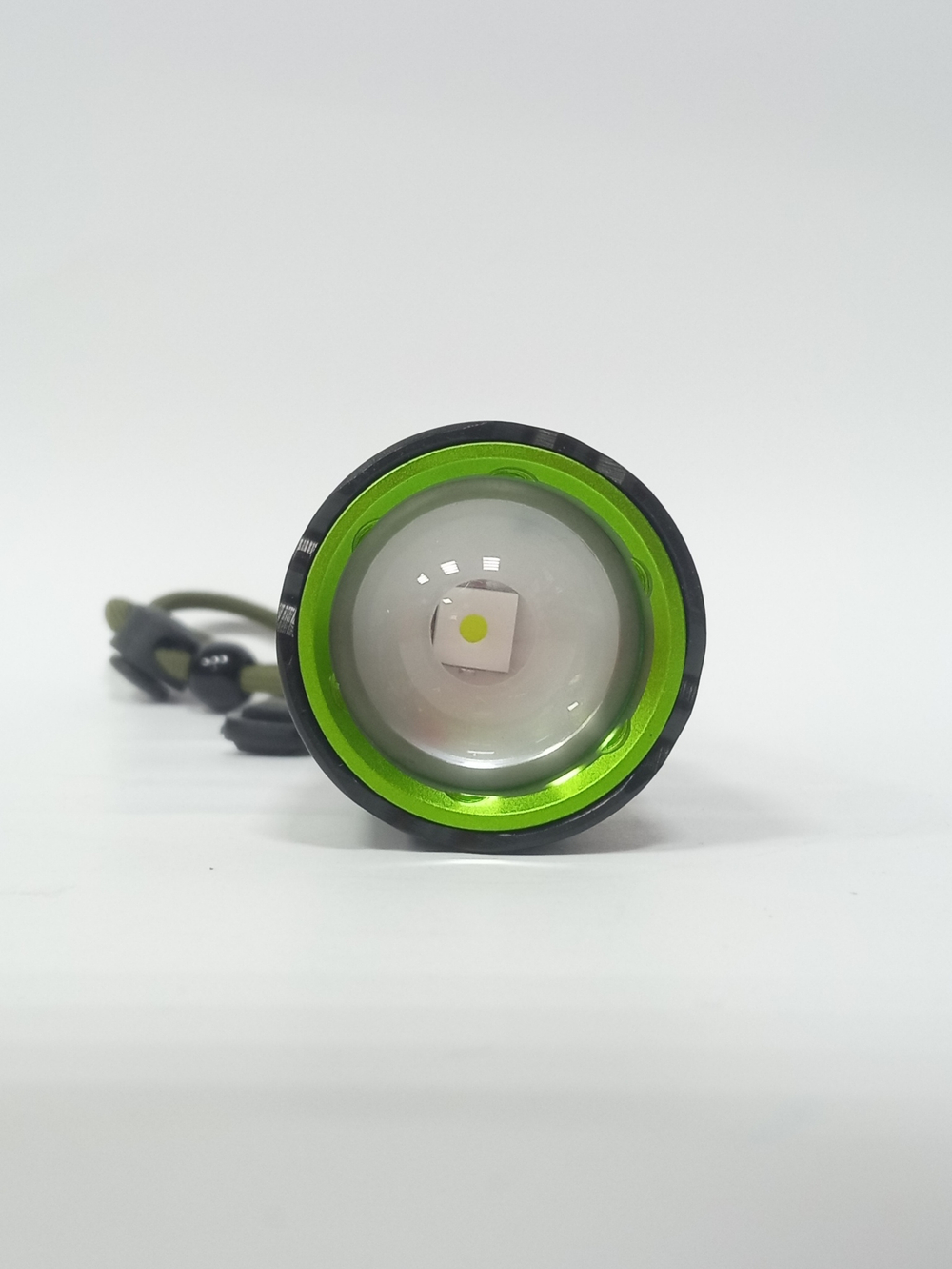 Фонарь ручной, яркий "Police 880000" NGY HYD-YG155-TG