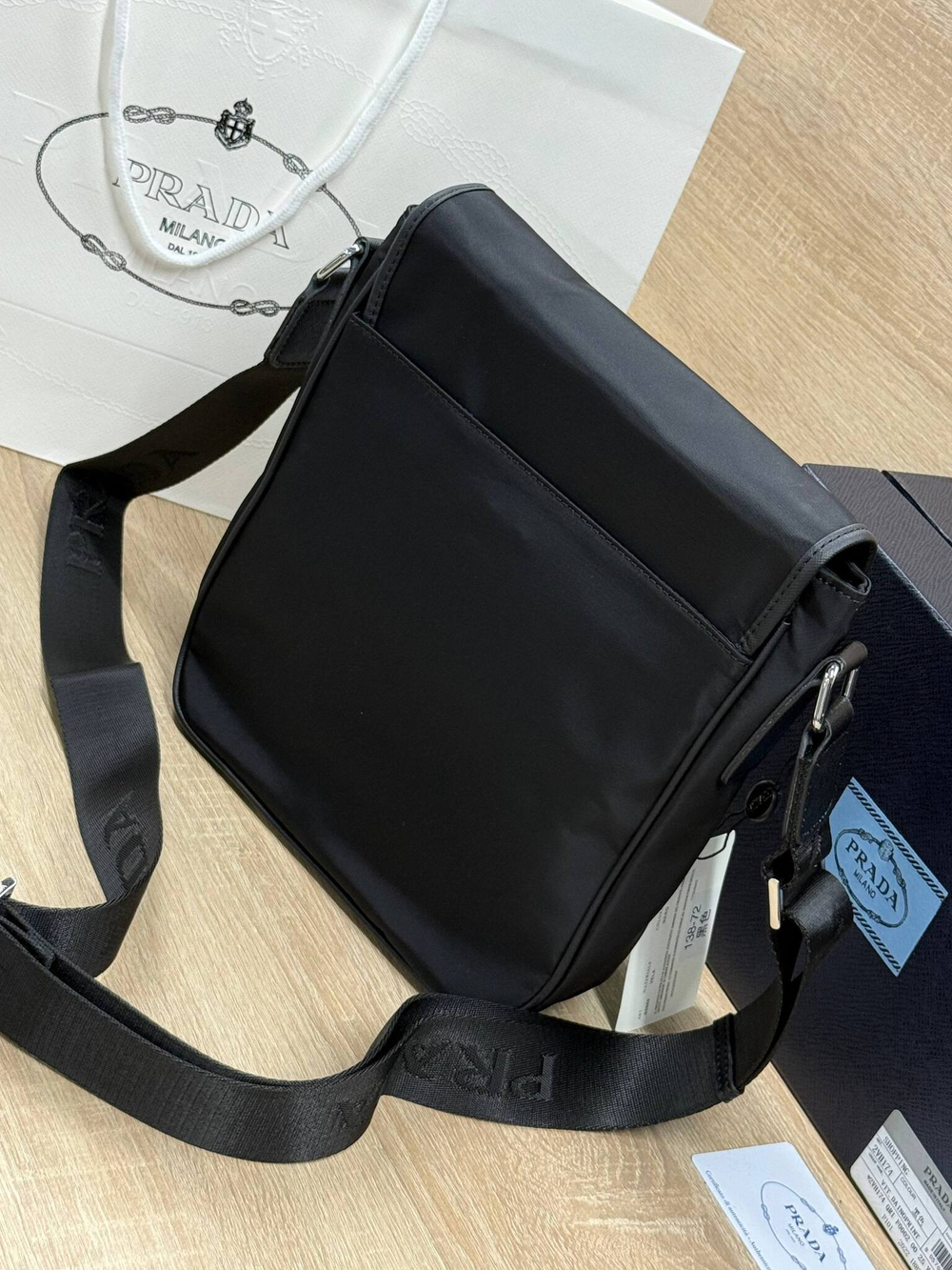 Сумка-мессенджер Prada