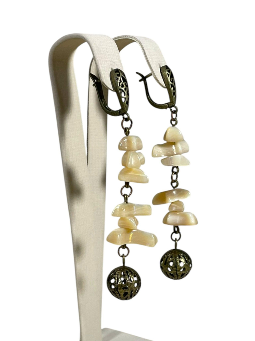 Серьги Nafael с перламутром длинные, бронза