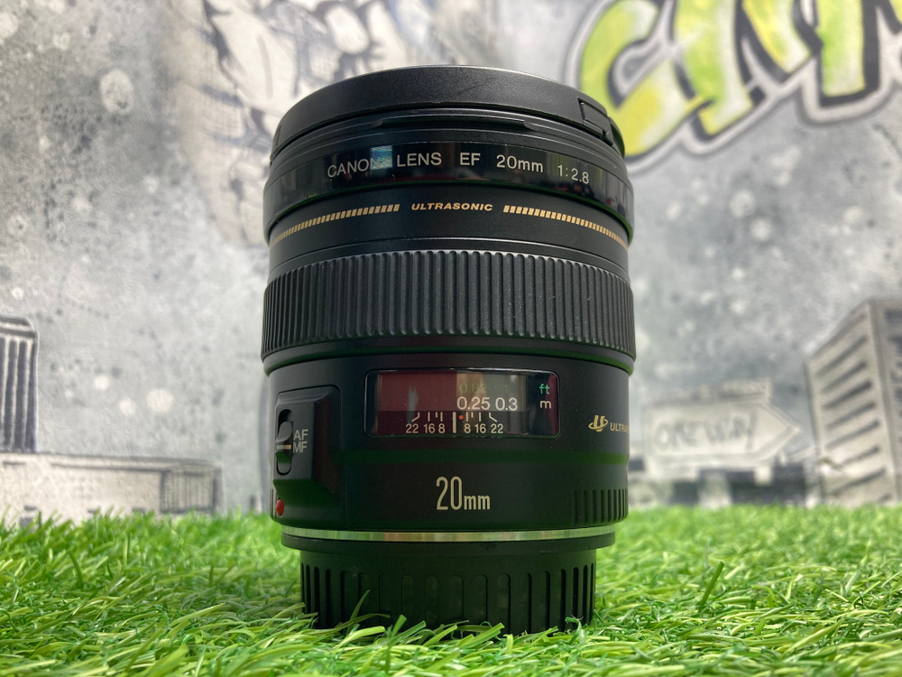 Canon EF 20mm 2.8 USM
