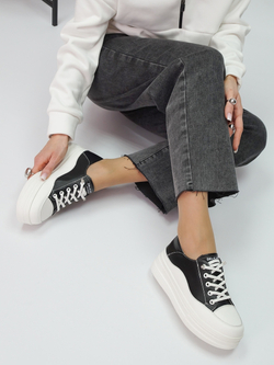 Кроссовки женские демисезонные