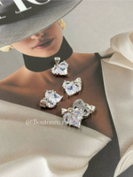 Подвеска в форме сердца в серебристом обрамлении