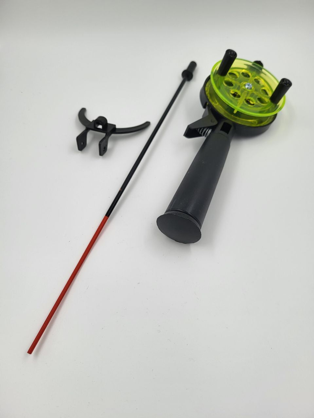 Удочка для зимней рыбалки Три Кита Tehno, катушка d-65mm с пластмассовой ручкой (хлыст стекловолокно), желтая, 3 штуки