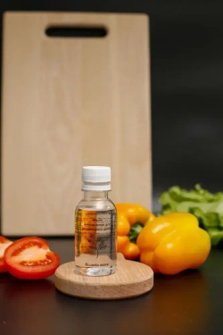 Минеральное масло для дерева, разделочных досок, посуды и покрытия деревянных изделий бесцветное, без запаха 250 мл