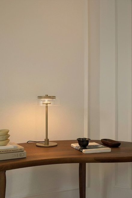 Table design lamp BLOSSI by Nuura