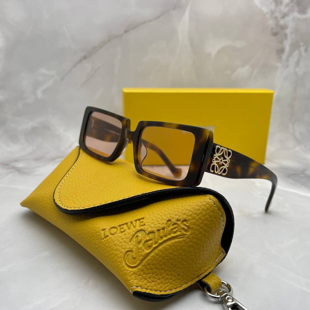 Солнцезащитные очки Loewe