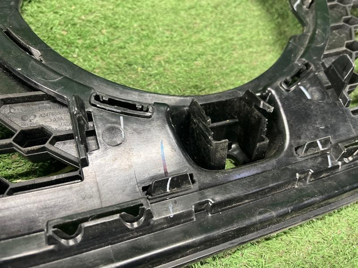 Решетка радиатора Mercedes GLB X247 (2019-2023)