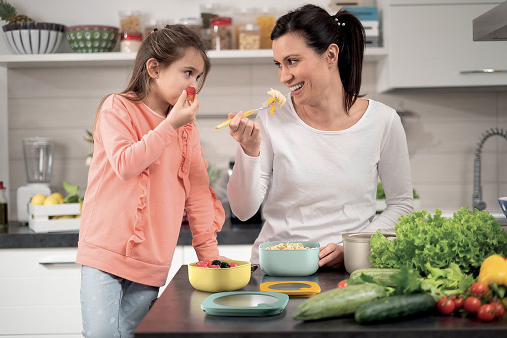 Контейнер для хранения 975мл Store&More жёлтый Guzzini