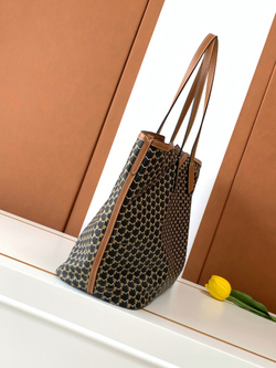 Moynat M Tote GM