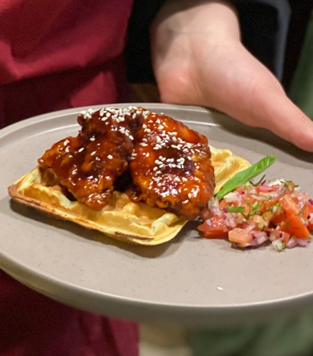 КАРТОФЕЛЬНАЯ ВАФЛЯ С КУРИЦЕЙ БАРБЕКЮ (350г)