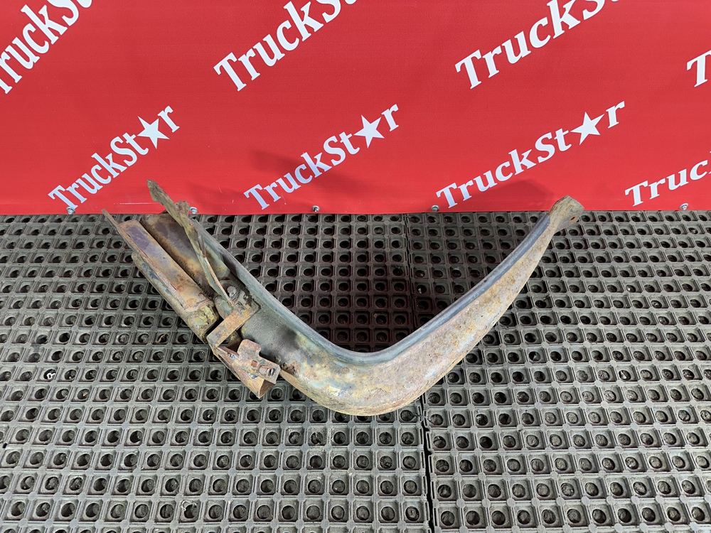 Кронштейн топливного бака