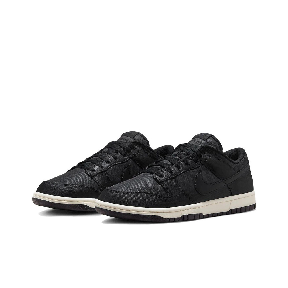Nike Dunk Low Black Canvas
