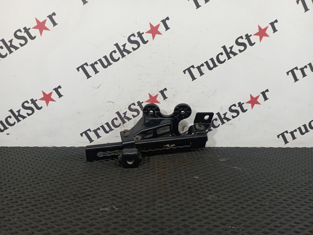 Кронштейн спойлера верхнего 2023г.