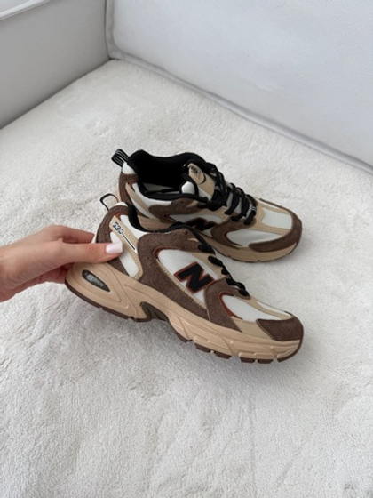 Кроссовки из натуральной замши