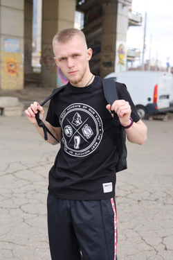 Футболка UNAFFECTED Круг Черный