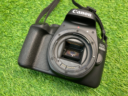 Canon EOS 4000D Kit 18-55mm 3.5-5.6 III 300 кадров