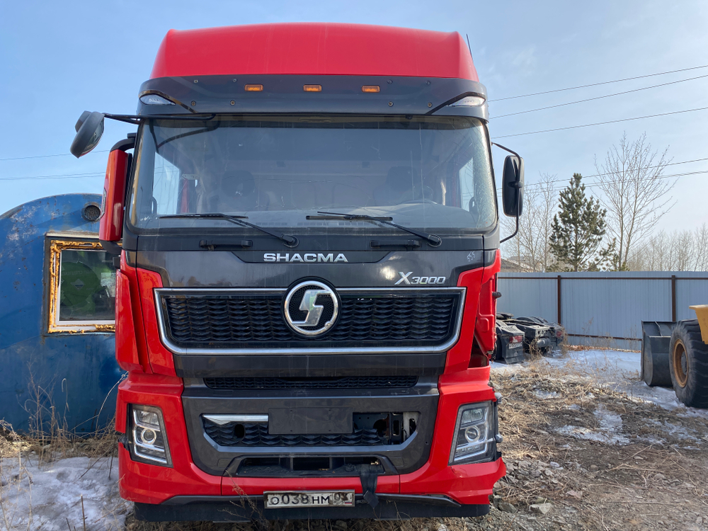 Shacman (Shaanxi) SX* 6x4 Седельный тягач SX42584V324 (Дизельный, 11,6 л, 423 л.с., МТ)