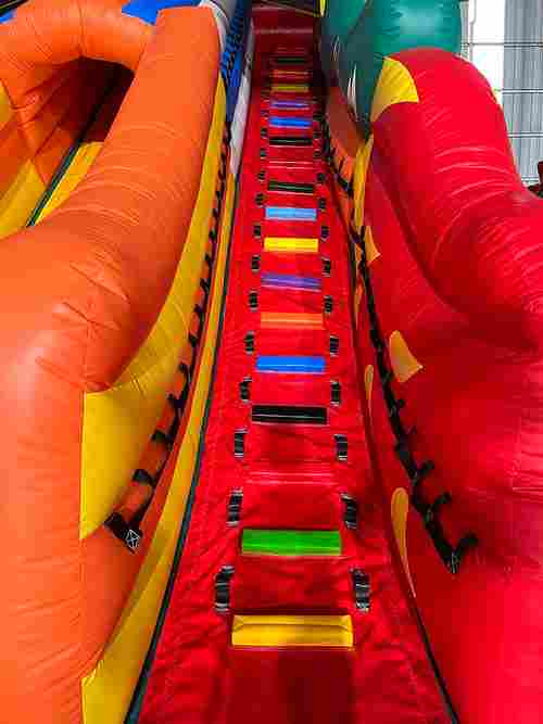 Коммерческий надувной батут "Змей Горыныч 3"  3 модуля 18*10*9 м