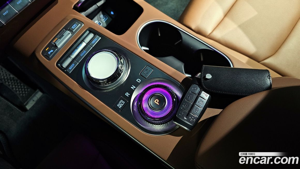Genesis GV70 2.5T Бензин AWD (05.2023)