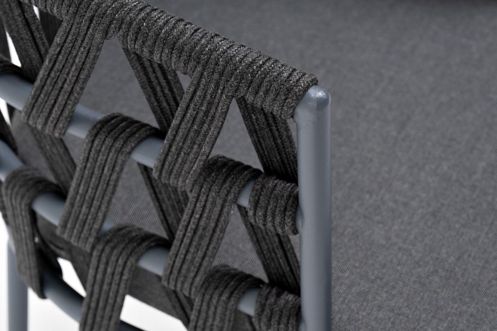 "Диего" стул плетеный из роупа, каркас из стали серый (RAL7022) муар, роуп темно-серый круглый, ткань темно-серая 027