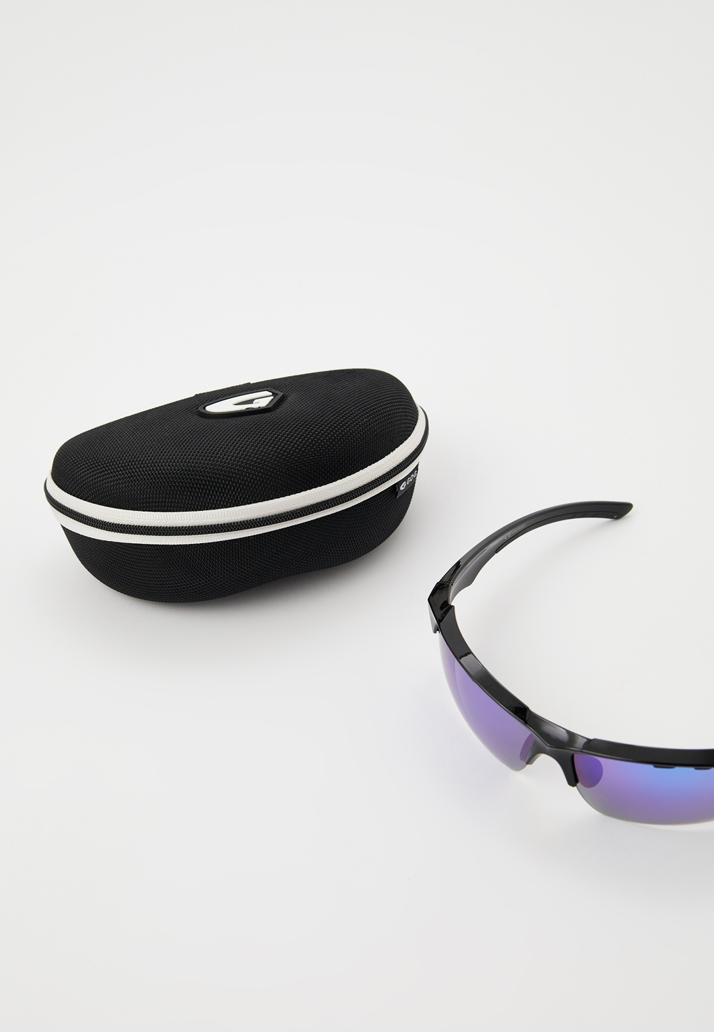 Спортивные очки GOG Faun / Black / White-Blue Lens