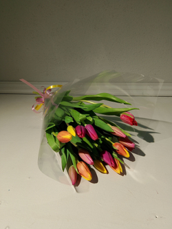 Букет из 35 тюльпанов