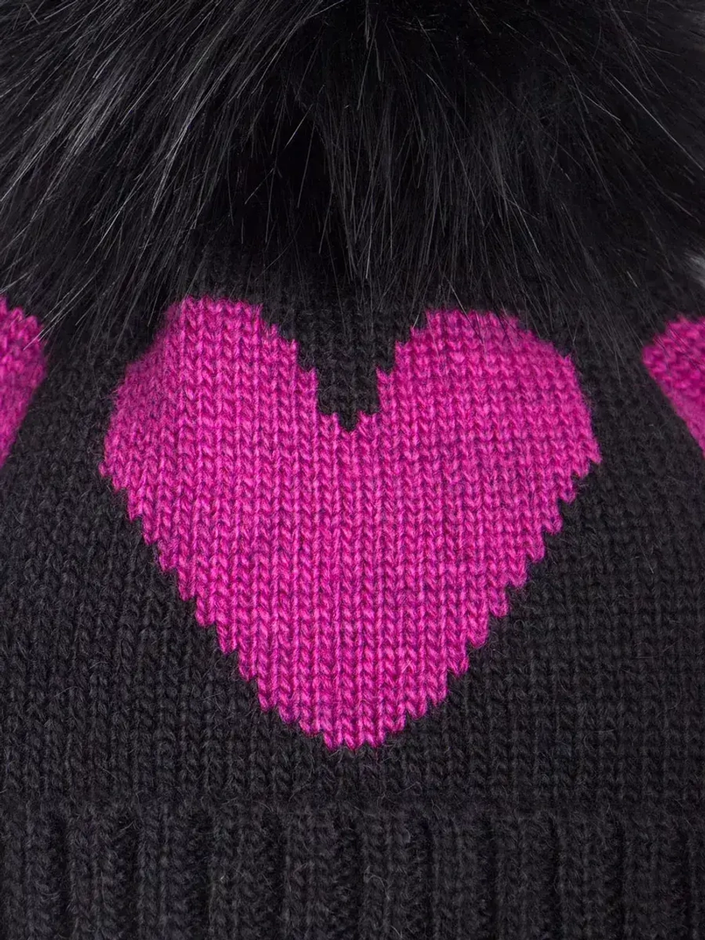 Шапка для девочки зимняя вязаная с помпоном