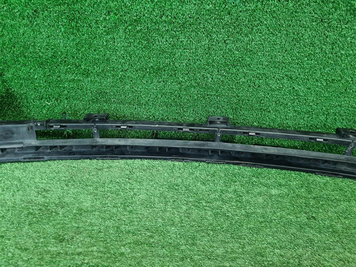 Кронштейн переднего бампера Mercedes E W213 16-21