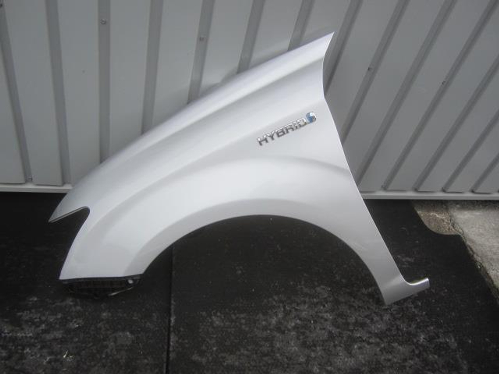 крыло переднее левое Toyota Corolla Axio NZE161 165