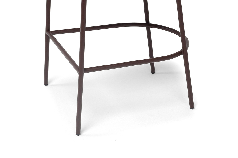 "Диего" стул барный плетеный из роупа, каркас из стали коричневый (RAL8016) муар, роуп коричневый круглый, ткань темно-серая 027