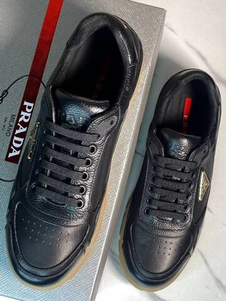 Кроссовки Prada