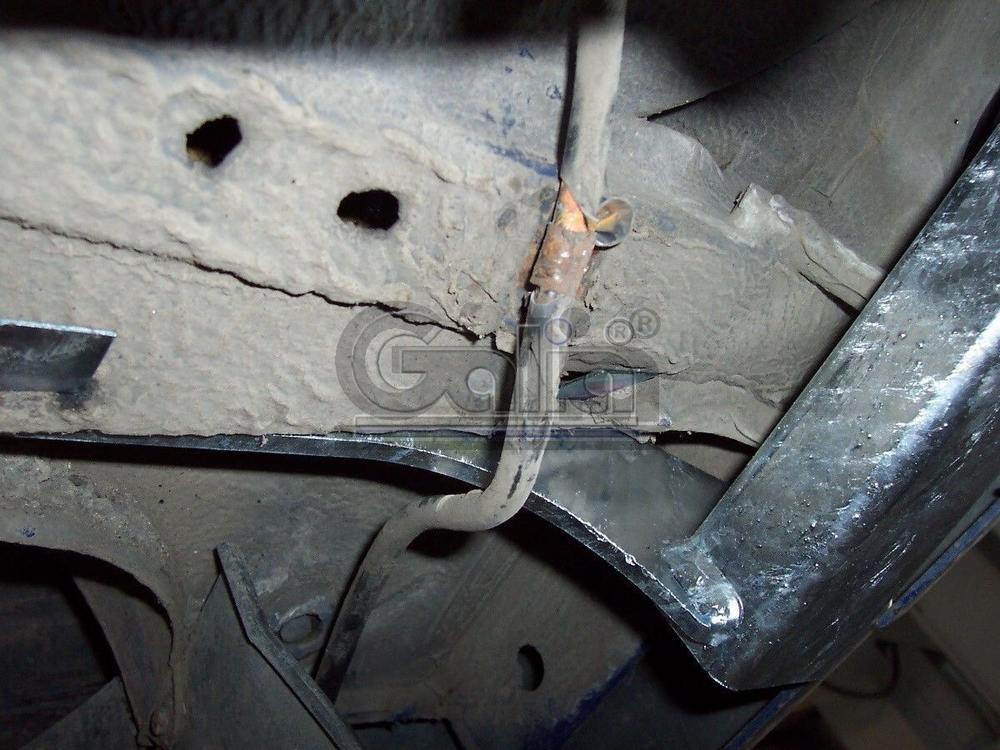 Фаркоп оцинкованный Galia S084A для Skoda Felicia хетчбек 1996-2002(паспорт и сертификат в комплекте)(без электрики)