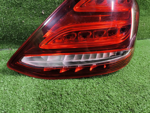 Фонарь правый Mercedes C W205 (2014-2018)