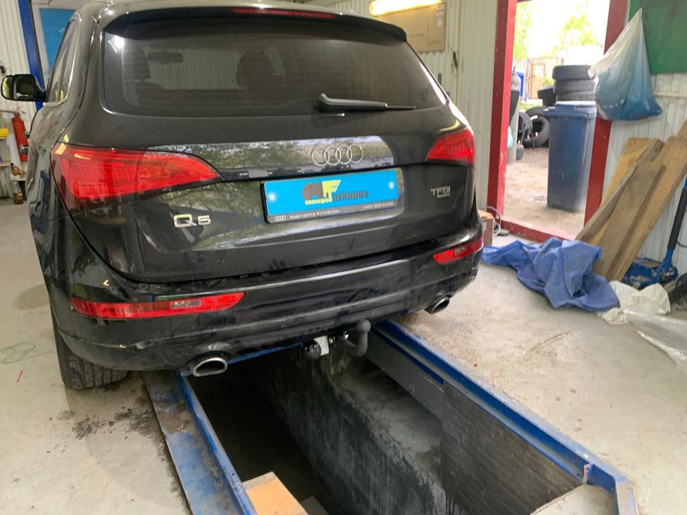 Фаркоп для Audi Q5 2008-2016 Тип шара: A. Нагрузки: 2400/75 кг, AU 04