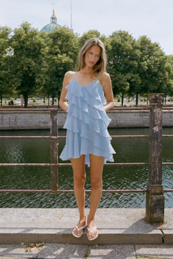 ZARA МИНИ-ПЛАТЬЕ С ВОЛАНАМИ, НЕБЕСНО-ГОЛУБОЙ