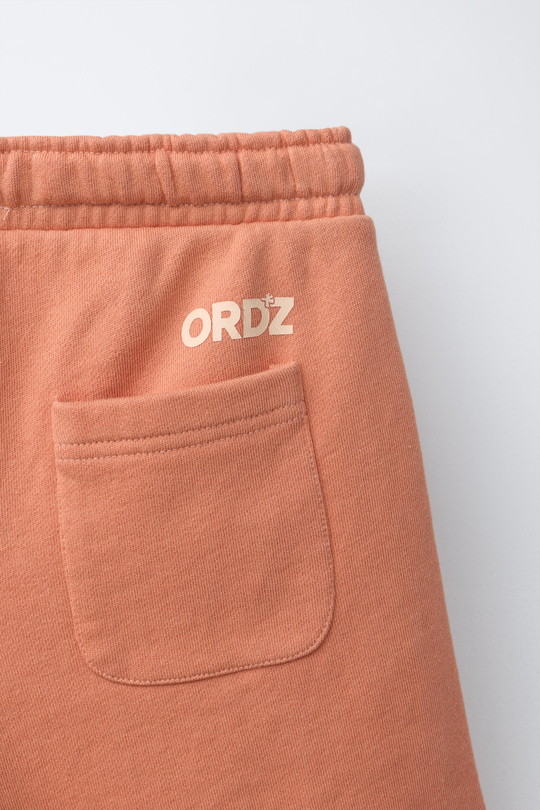 ZARA ШОРТЫ ИЗ МЯГКОЙ ТКАНИ С ЛОГОТИПОМ GARMENT DYE, ОРАНЖЕВЫЙ