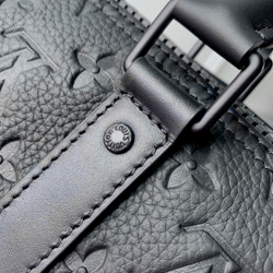 Louis Vuitton Keepall 25
