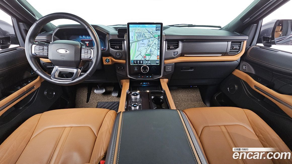 Ford Expedition Platinum 4WD (12.2022)